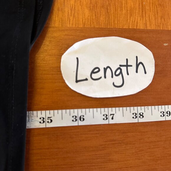 Black & White Long-Sleeve Sheath Dress With Ruched Waistline & Zipper Closure - Picture 6 of 8